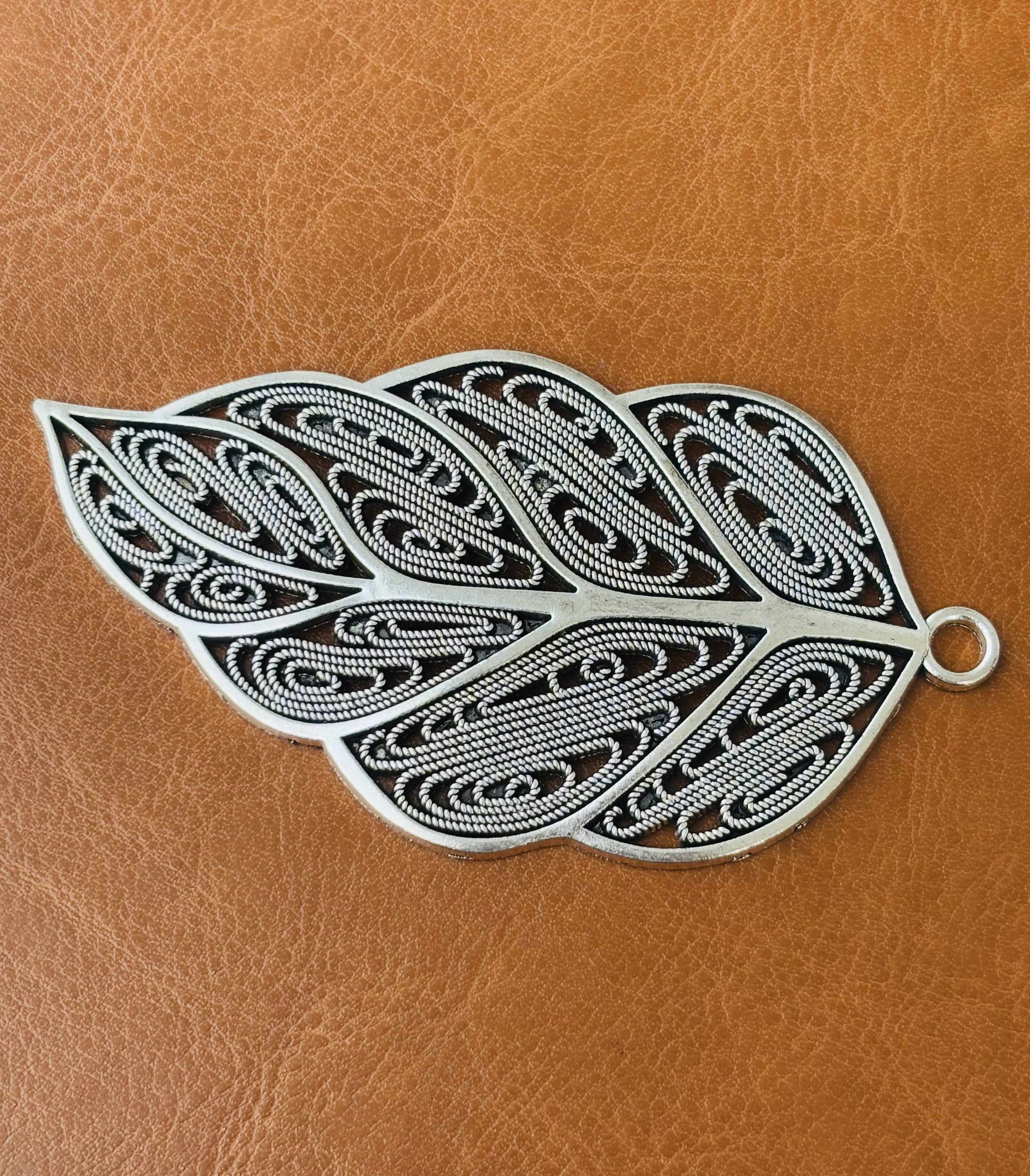Artisan Silver Beauty Intricate Pendant