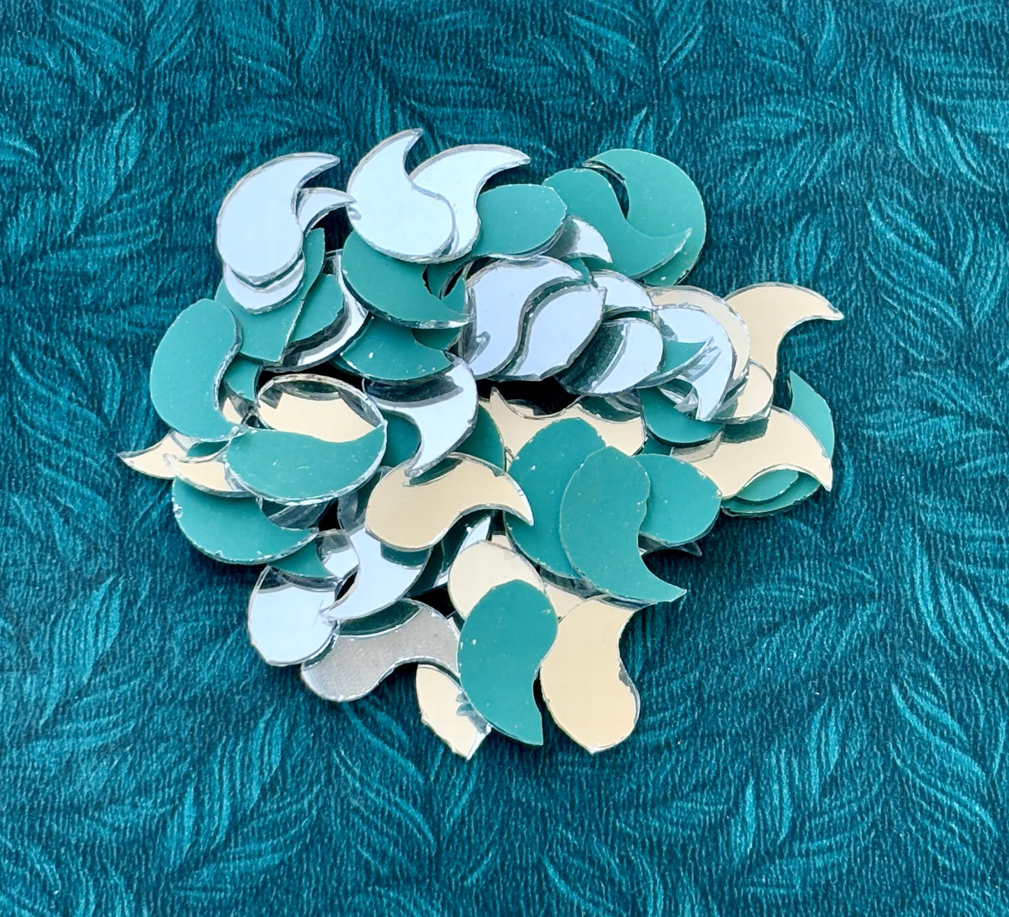 Silver Fancy Shape - Mango Cut Mirrors