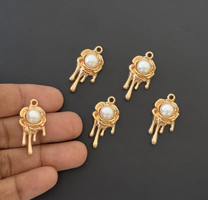 Two Pieces Gold Drip Pearl Charms